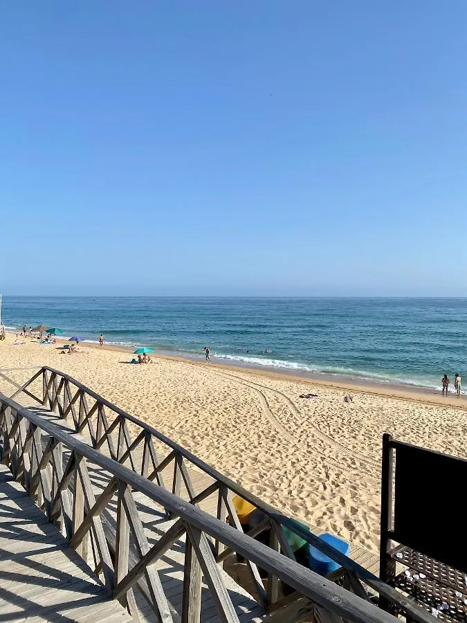 Beautiful Apartment For Rent In Quinta Do Lago With Excellent Resort Facilities Close To Lake And Beach.